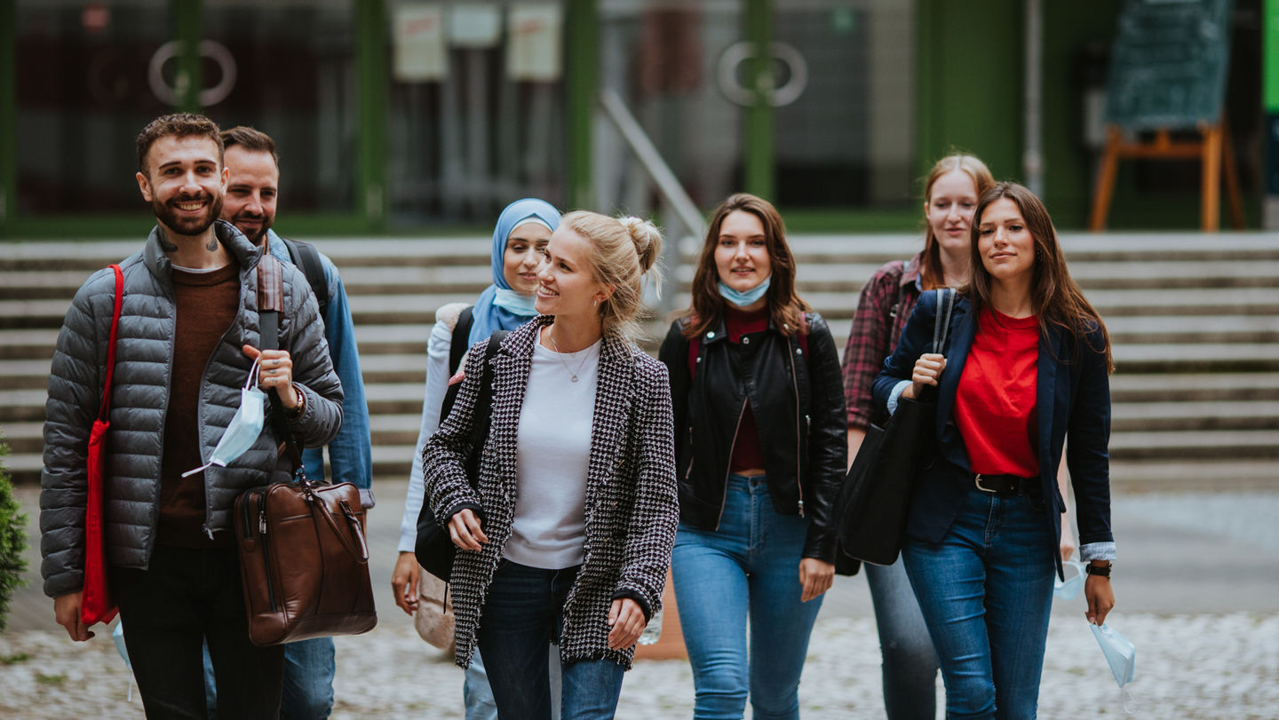 Dual studieren an der HWR Berlin − das sind deine Vorteile. Foto: Oana Popa-Costea